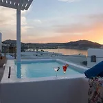 Ammos Luxury & Hotel Naousa (Paros)