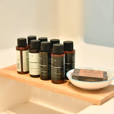 Ammos Luxury & ナウサ