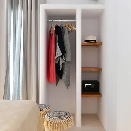 Ammos Luxury & Hotel