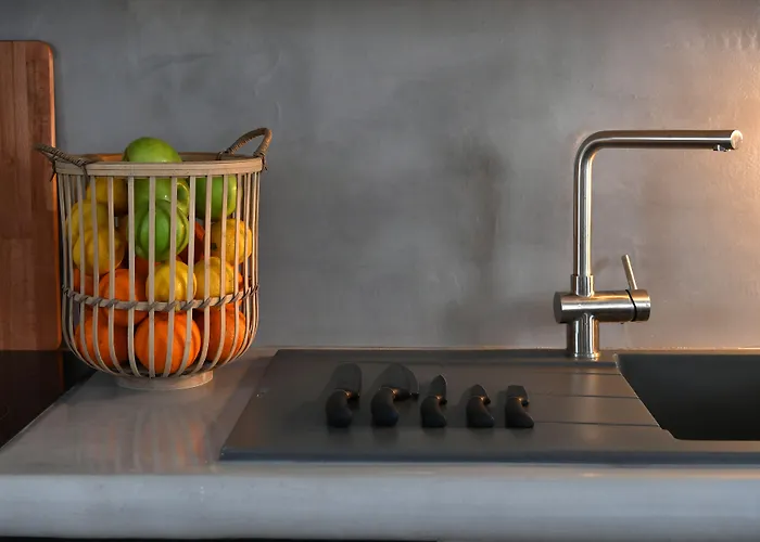 Ammos Luxury & فندق ناوسا